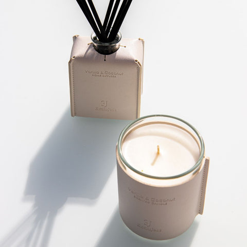 ExcluJess - Caramel Leather diffuser frosty Nights
