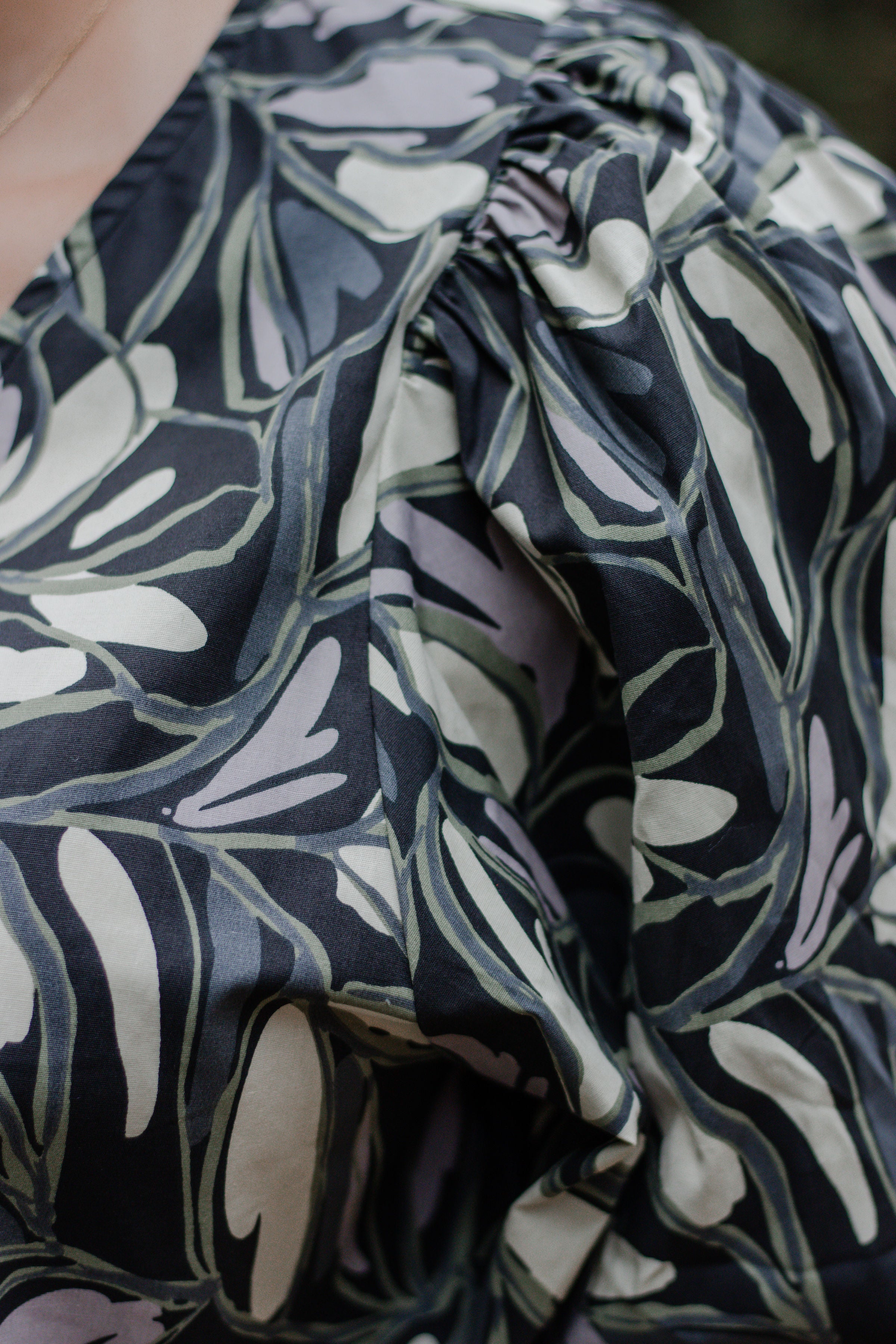 Soaked in Luxury - Blouse Frankie Black Leaf Print