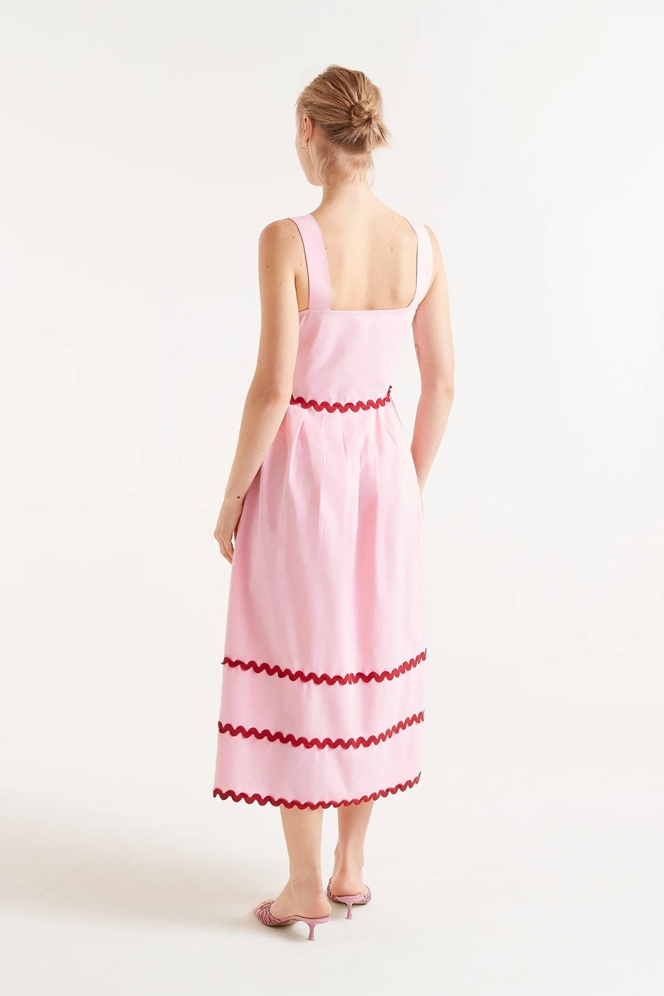 Compañía Fantástica - Midi Jurk Julia Roos & Ruffles - Luxedy