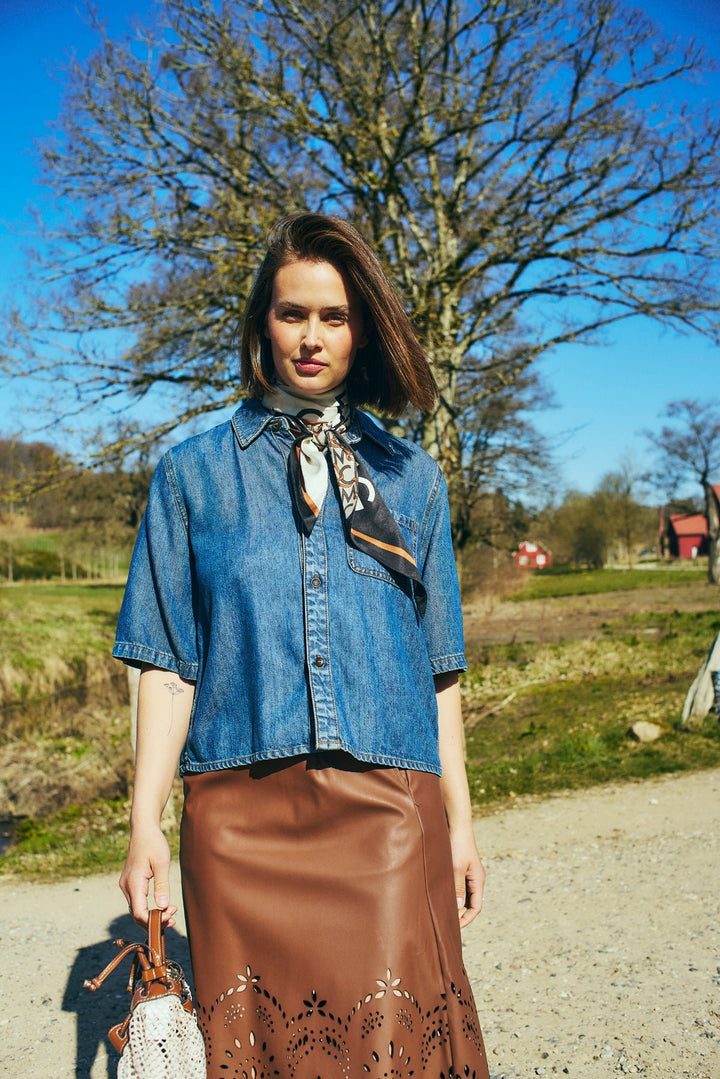 Freequent - Blouse Milo Medium Blue Denim - Luxedy