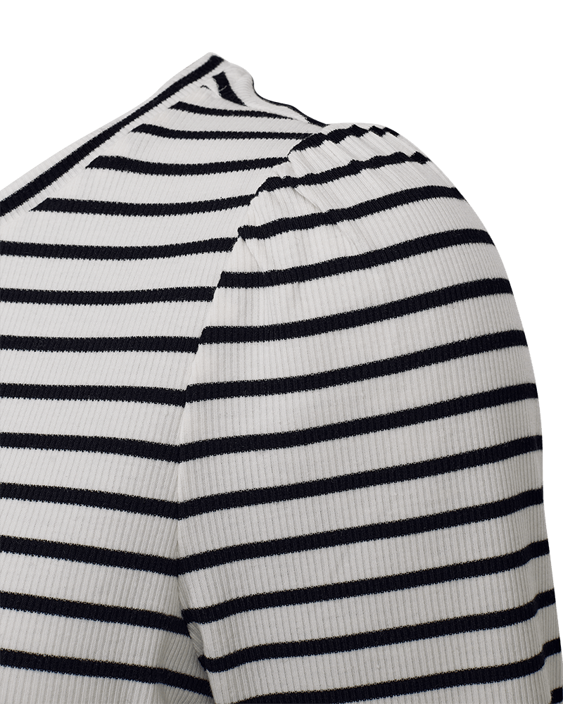 Freequent - T-Shirt Eloisei Star Offwhite & Black - Luxedy