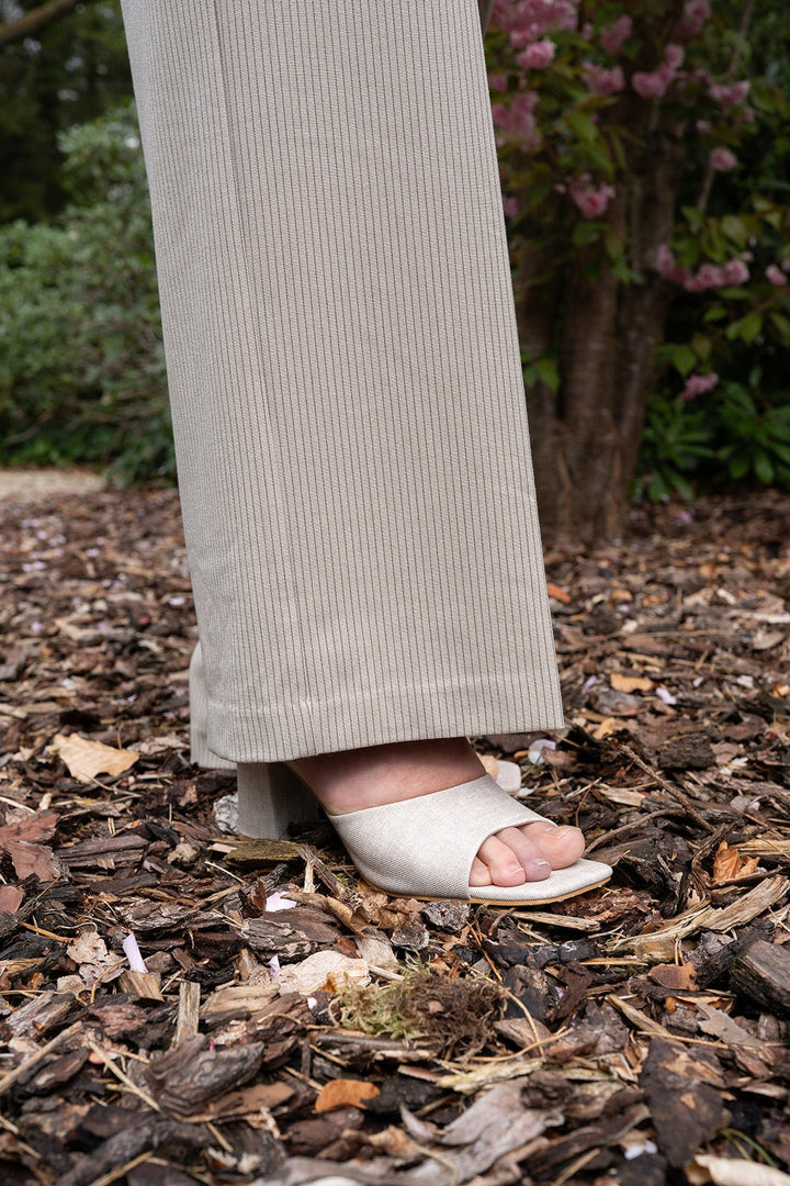Heels Lynn Beige - Luxedy