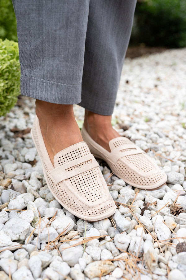 Mocassin Lola Perforated Beige - Luxedy