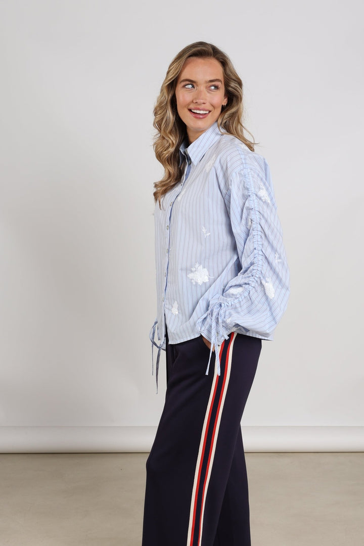 NUKUS - Blouse Rosa Stripe Sky Blue & Kiss - Luxedy