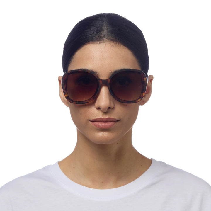 Okkia Zonnebril Anna Butterfly Shape - Classic Havana Brown - Luxedy