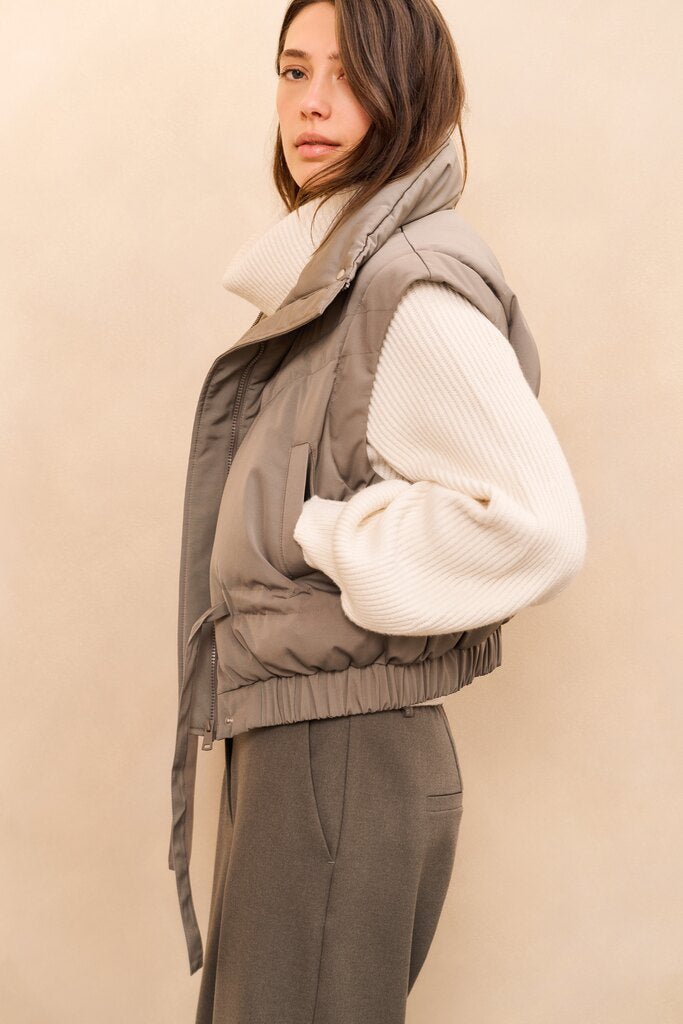 YAYA - Jas Cropped Jacket (zip - off sleeves) Taupe Grey - Luxedy