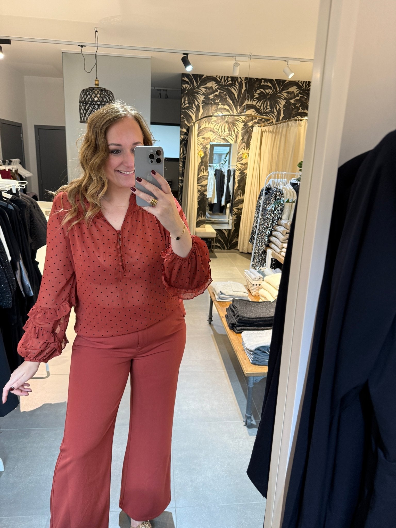 Ydence - Blouse Nola Hearts Brick - Luxedy