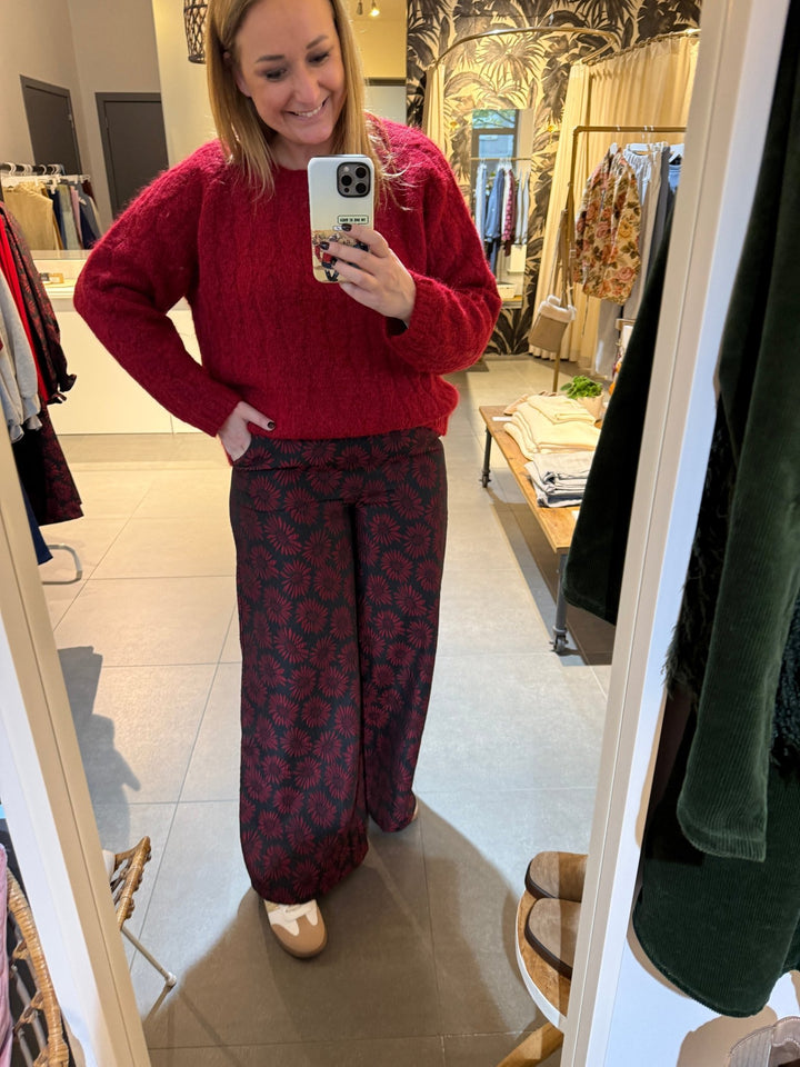 Ydence - Trui Fiene Knitted Cable Sweater Red - Luxedy