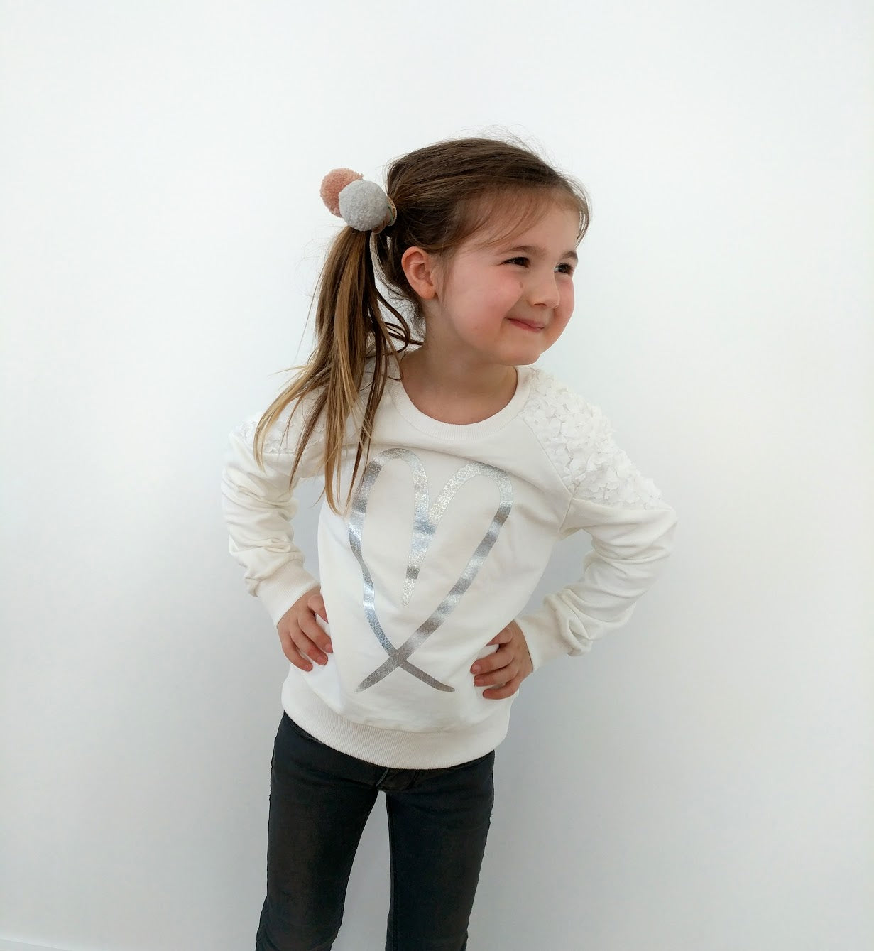 Loved by Miracles KIDS - Sweater Saxon - Luxedy