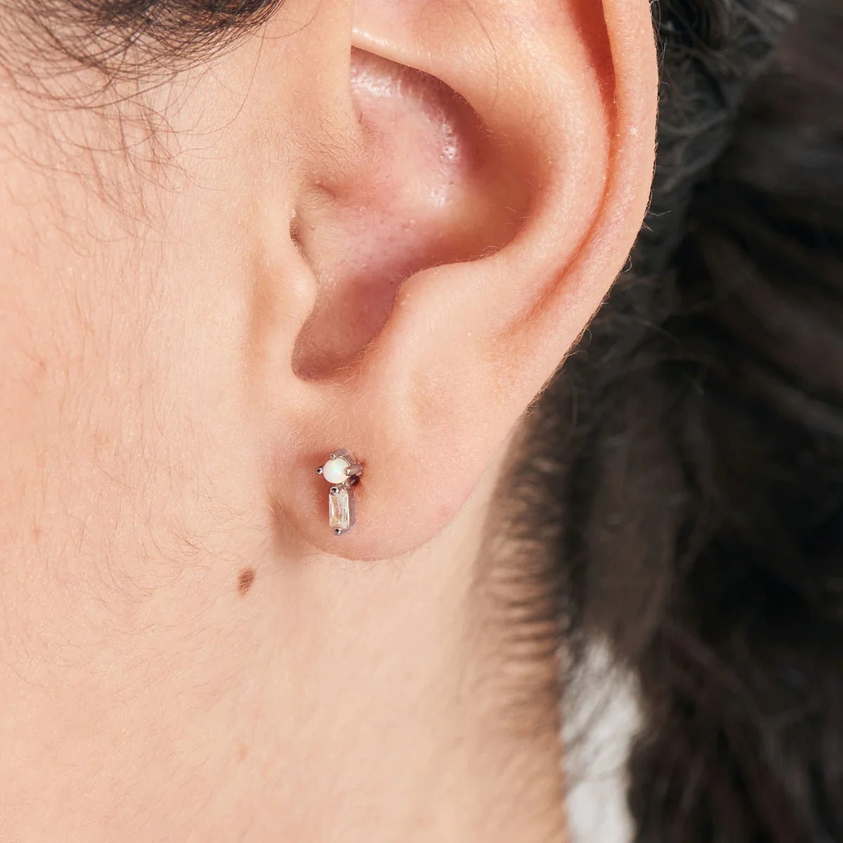 Ania Haie - Oorbel piercing (per stuk) Silver Kyoto Opal Sparkle Barbell Single - Luxedy