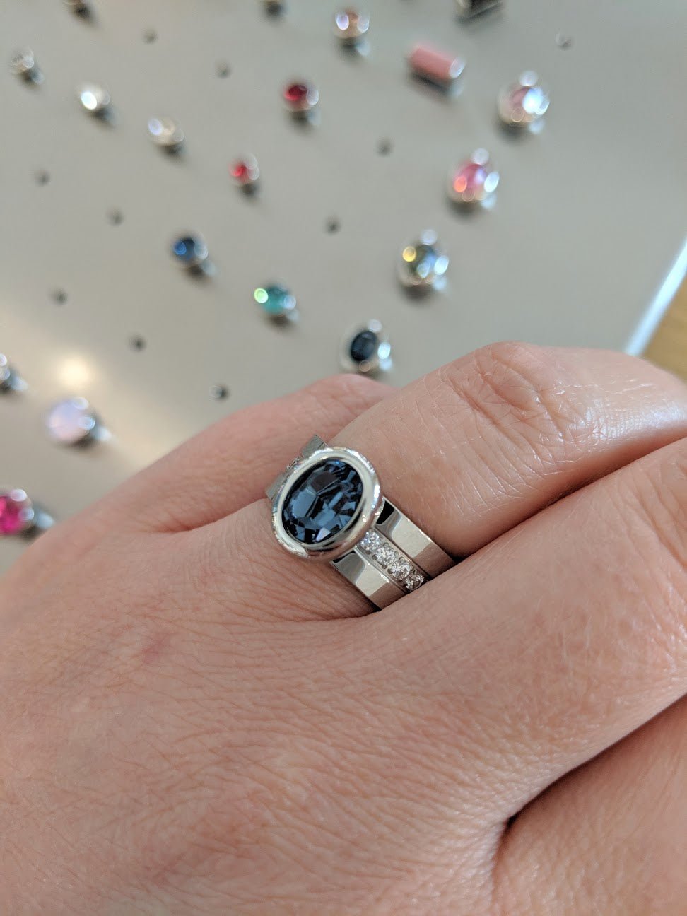 Melano - Ring Flat & Crystal Zilver - Luxedy