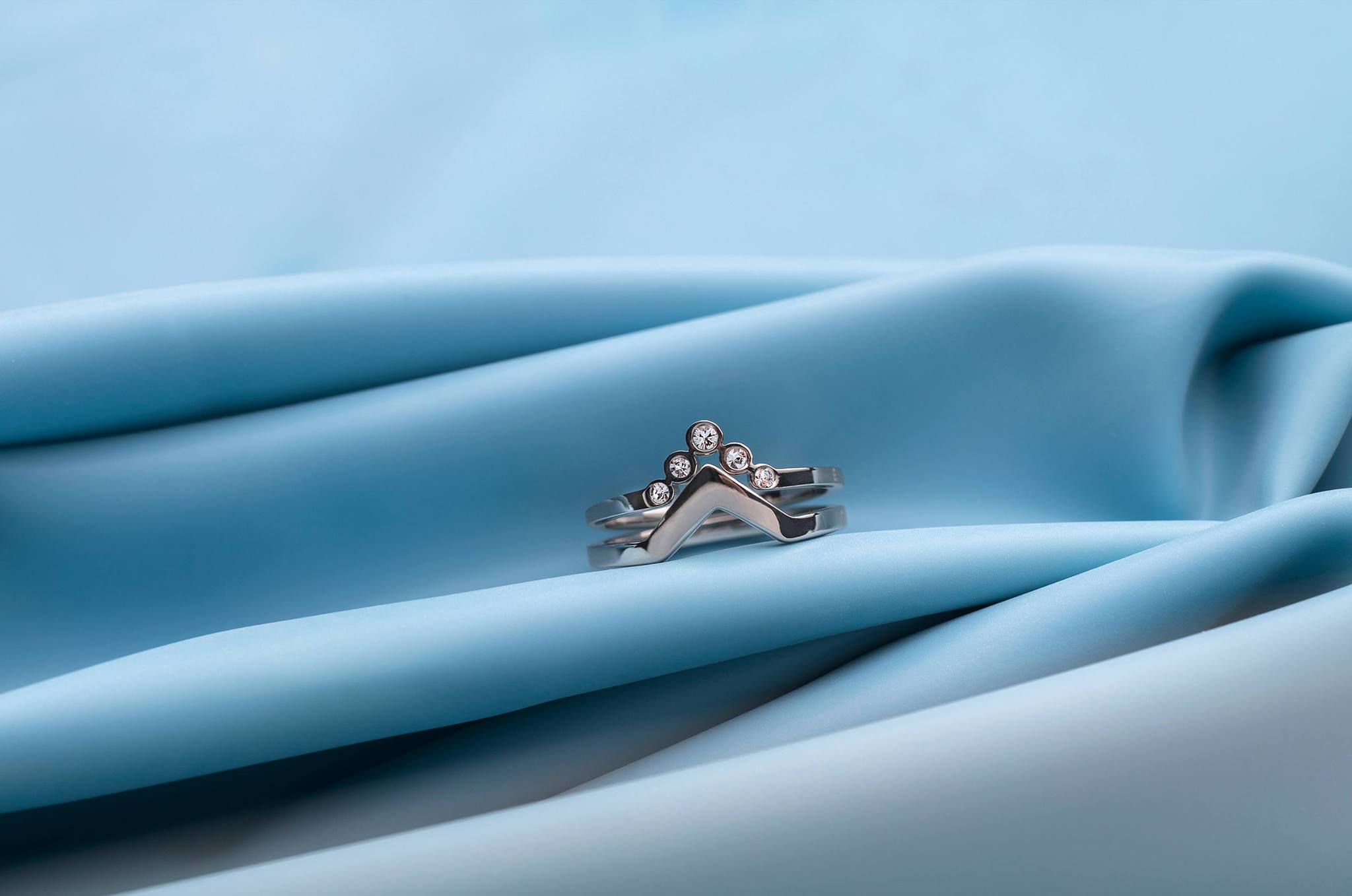 Melano - Ring Friends Pointed Crystal Zilver - Luxedy