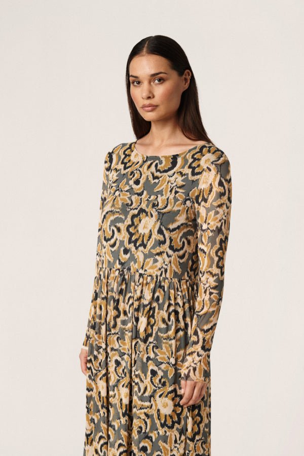 Soaked in Luxury - Jurk Almira Golden Brown Tapestry Print - Luxedy