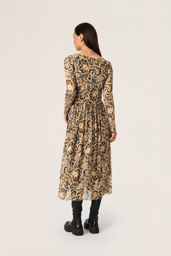 Soaked in Luxury - Jurk Almira Golden Brown Tapestry Print - Luxedy