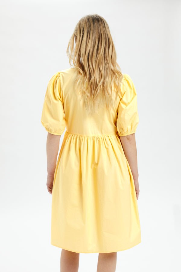 Soaked in Luxury - Jurk Vesper Pale Banana - Luxedy
