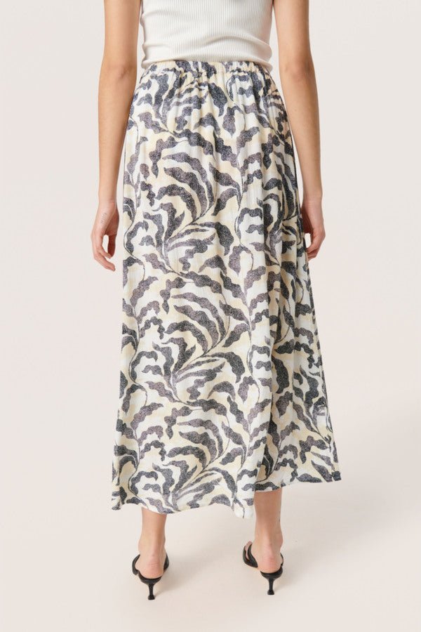 Soaked in Luxury - Rok Zaya Sandshell Dot Lea - Luxedy