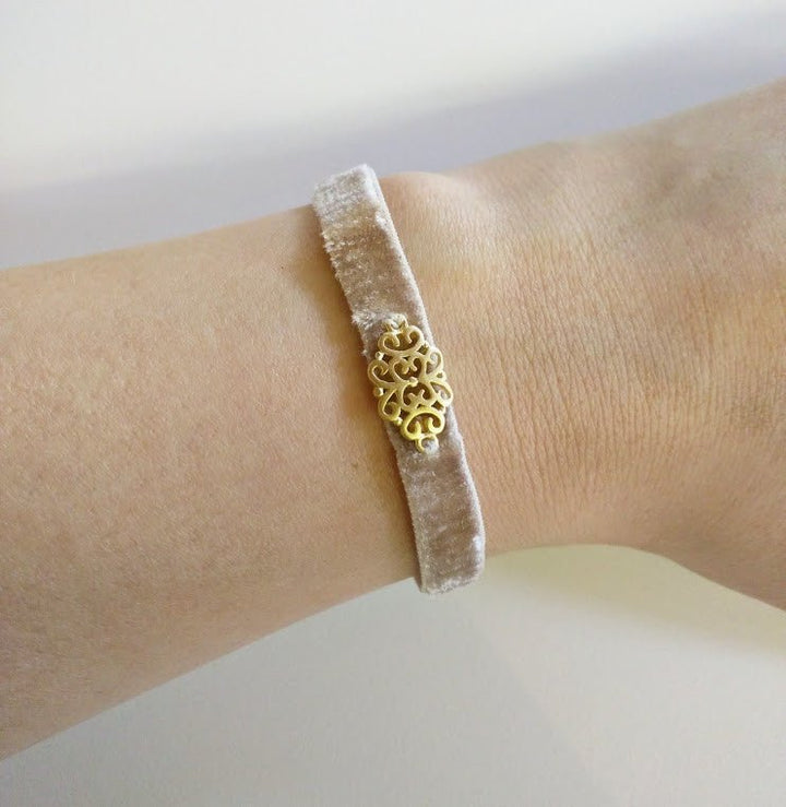 Yz'Bel Armband - Ribbon Velvet Oriental Taupe - Luxedy